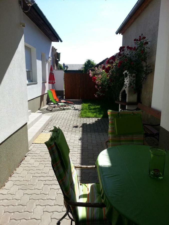 Ferienhaus Resi Illmitz Bagian luar foto